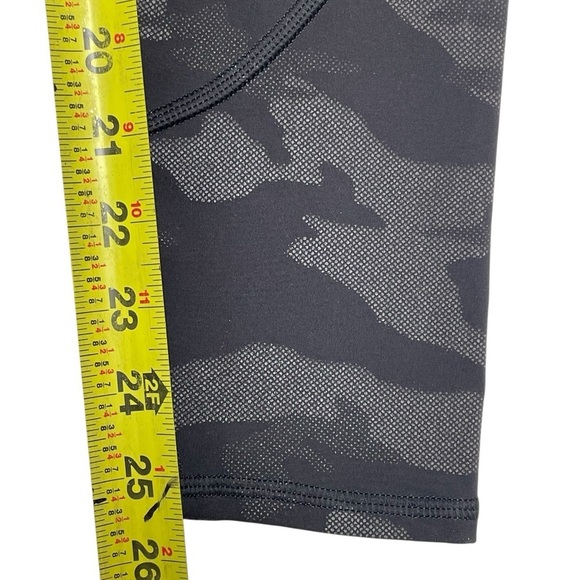 Athleta Rainier Reflective Tight Size Small Petite - Picture 10 of 12